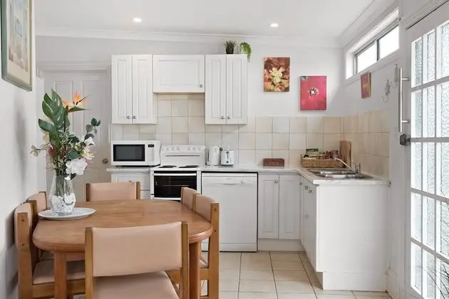 Apart Daire, 2 Yatak Odası, Denize Sıfır (Apartment 1)