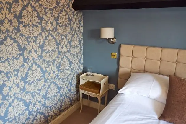 Deluxe Süit, Banyolu/Duşlu, Bahçe Manzaralı (Room 1 (Attic Room))