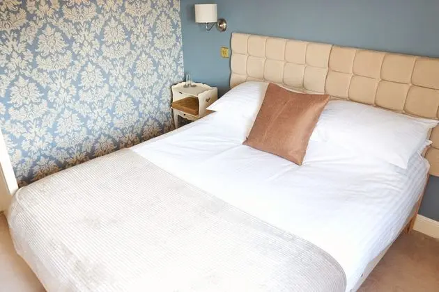 Deluxe Süit, Banyolu/Duşlu, Bahçe Manzaralı (Room 1 (Attic Room))