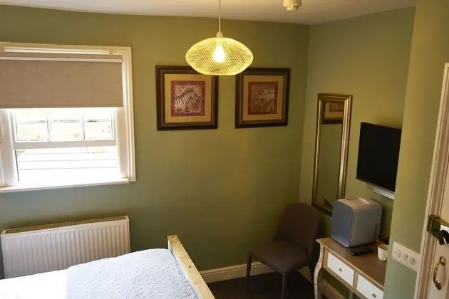 Standard Tek Büyük Yataklı Oda, Banyolu/Duşlu, Avlu Manzaralı (Room 3 Double)