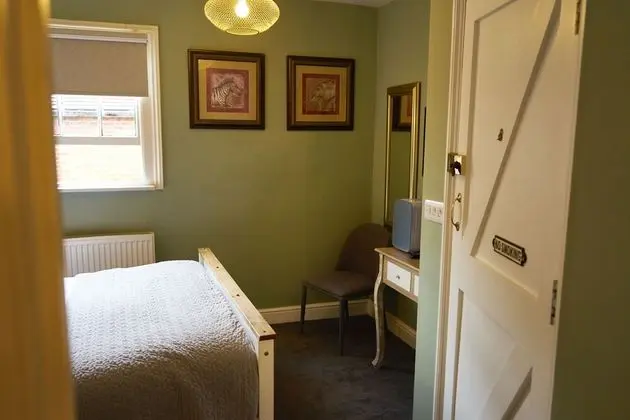 Standard Tek Büyük Yataklı Oda, Banyolu/Duşlu, Avlu Manzaralı (Room 3 Double)
