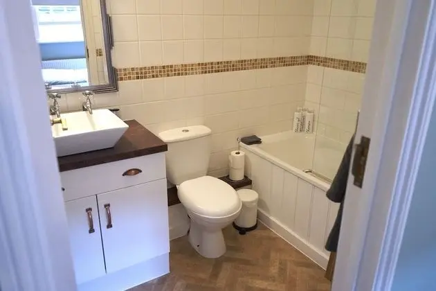 Standard Tek Büyük Yataklı Oda, Banyolu/Duşlu, Avlu Manzaralı (Room 3 Double)