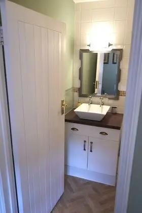 Standard Tek Büyük Yataklı Oda, Banyolu/Duşlu, Avlu Manzaralı (Room 3 Double)