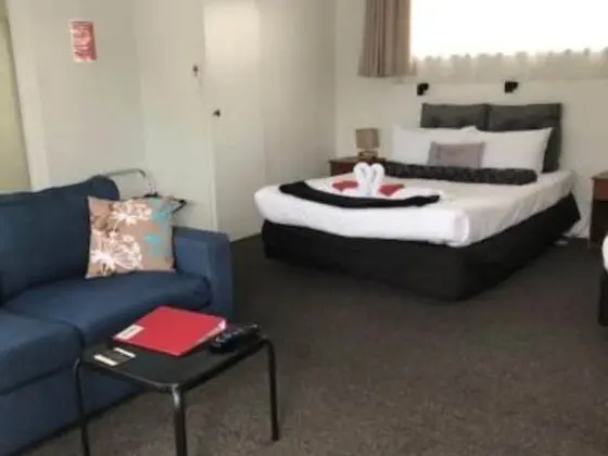 One Bedroom Apartment