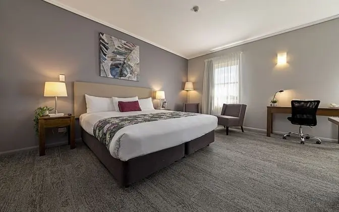 Standard Oda, Sıcak Su Küveti (Spa Suite)