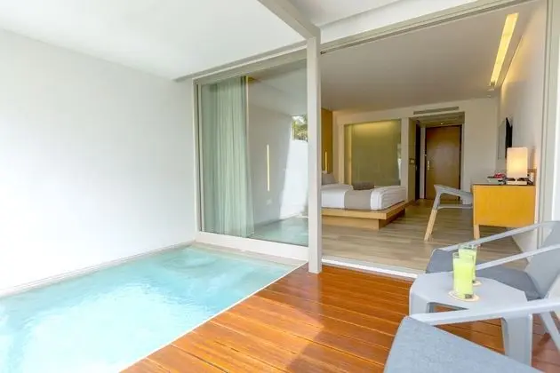 Deluxe Room with Plunge Pool