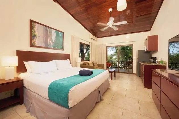 Beach Suites