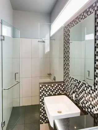 Deluxe Apart Daire, Havuz Manzaralı