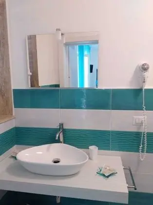 Tek Büyük Yataklı Oda (Tropical)