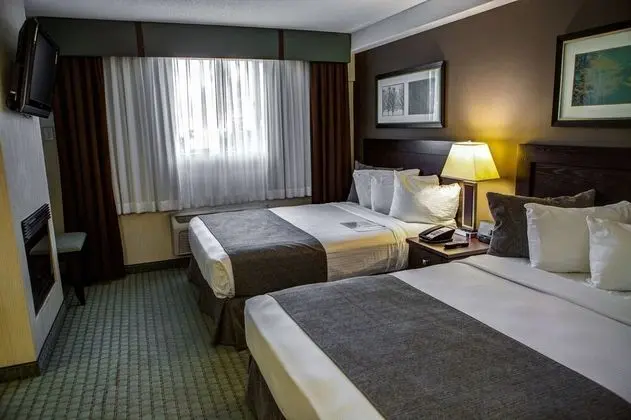 Superior Oda, 2 Büyük (Queen) Boy Yatak (Coast Two Queens)