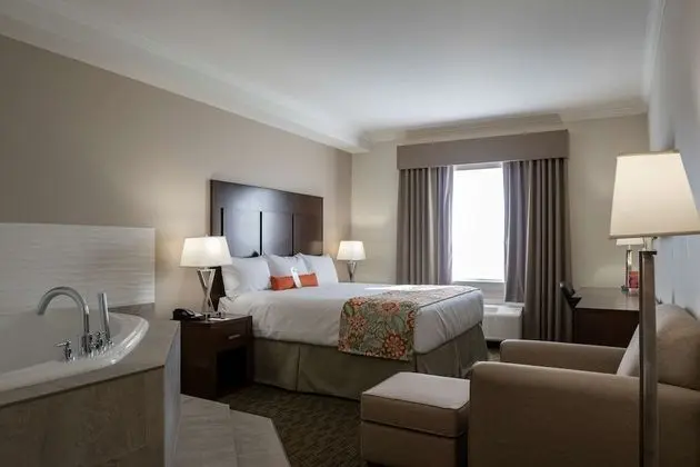 Premium Süit, 1 En Büyük (King) Boy Yatak, Sıcak Su Küveti (Coast Premium King Suite with Jet Tub)