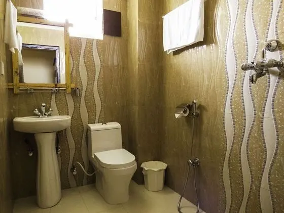 Deluxe İki Ayrı Yataklı Oda, Kısmi Göl Manzaralı