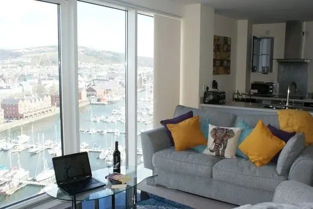 Superior Apart Daire, Özel Banyo, Liman Manzaralı