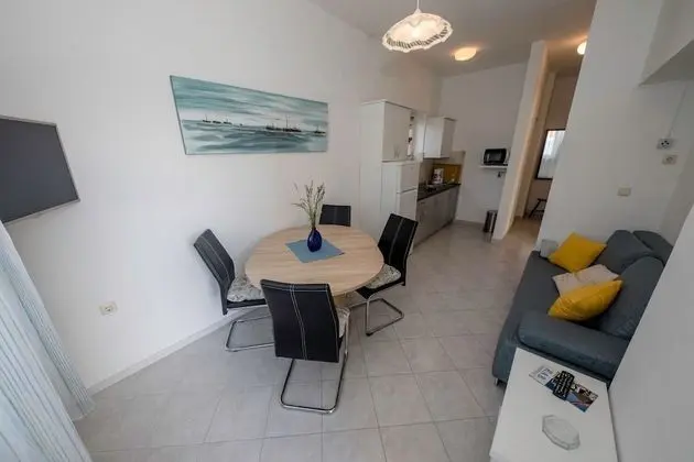 Apart Daire (Coastal home - 10 m from the sea - A1)