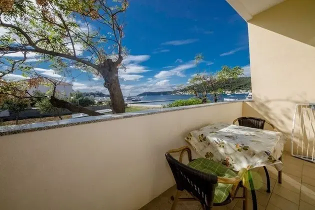 Apart Daire (Coastal home - 10 m from the sea - A2)