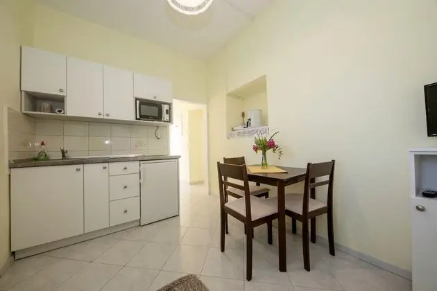 Apart Daire (Coastal home - 10 m from the sea - A2)