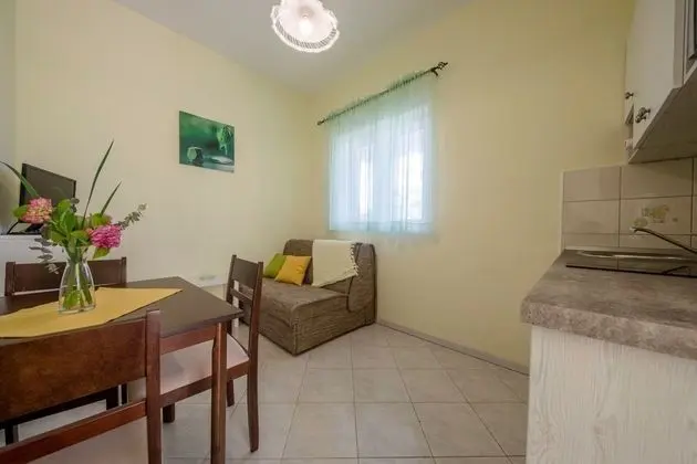 Apart Daire (Coastal home - 10 m from the sea - A2)