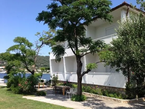 Apart Daire (Coastal home - 10 m from the sea - A2)