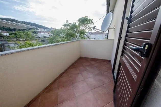 Apart Daire (Coastal home - 10 m from the sea - A4)