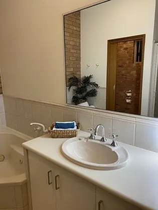 Deluxe Oda, Birden Çok Yatak, Sigara İçilmez