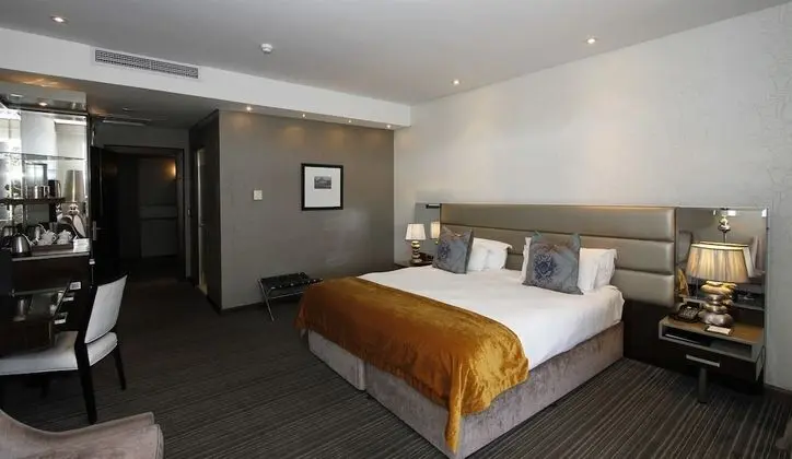 Deluxe Room Balcony upper floors (4-5) with Bath