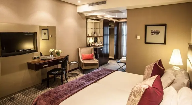 Standard Room (Back) Upper Floors 4-5 with Shower