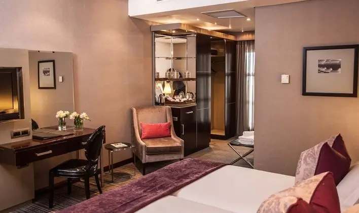 Standard Room (Back) Upper Floors 4-5 with Shower
