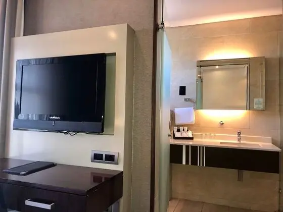 Standard Room (Side Wing) on Lower floors (1-3)