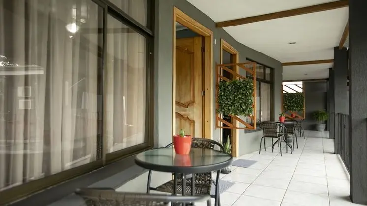 Standard Stüdyo, Sigara İçilmez, Şehir Manzaralı