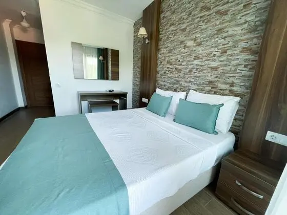 Aile Odası, Deniz Manzaralı, Balkonlu