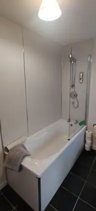 Luxury Kır Evi, Banyolu/Duşlu, Dağ Manzaralı (The Cobbler Cottage)