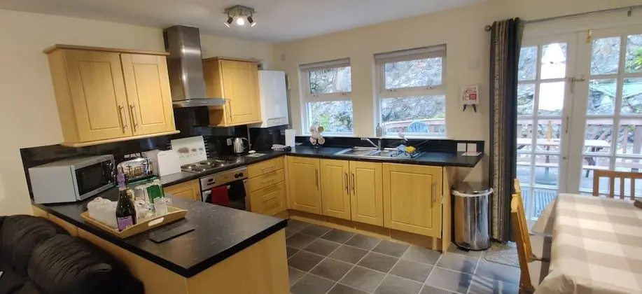 Luxury Kır Evi, Banyolu/Duşlu, Dağ Manzaralı (The Cobbler Cottage)