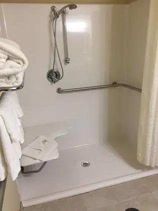 Süit, Birden Çok Yatak, Engellilere Uygun, Sigara İçilmez