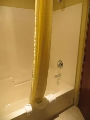 Standard Oda, 2 Büyük (Queen) Boy Yatak, Sigara İçilmez