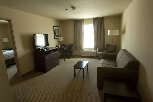 Süit, 1 En Büyük (King) Boy Yatak ve Çekyat, Engellilere Uygun, Sigara İçilmez