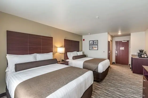 Oda, 2 Büyük (Queen) Boy Yatak, Sigara İçilmez