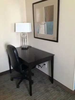 Oda, 2 Büyük (Queen) Boy Yatak, Sigara İçilmez