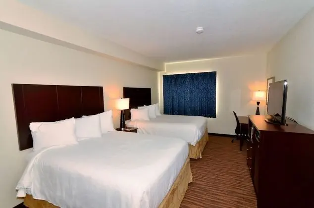 Oda, 2 Büyük (Queen) Boy Yatak, Sigara İçilmez