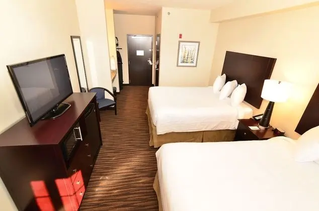 Oda, 2 Büyük (Queen) Boy Yatak, Sigara İçilmez