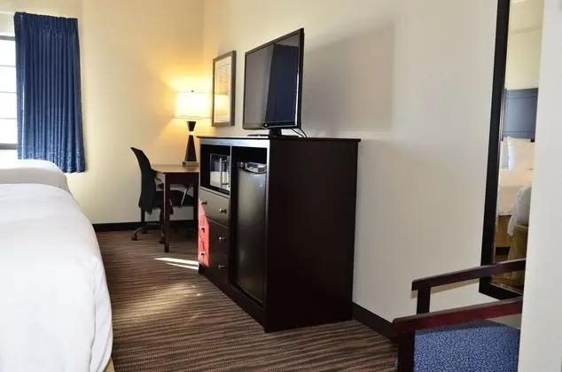 Oda, 2 Büyük (Queen) Boy Yatak, Sigara İçilmez