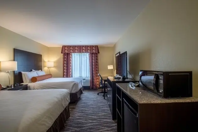 Oda, 2 Büyük (Queen) Boy Yatak, Sigara İçilmez (Guestroom)