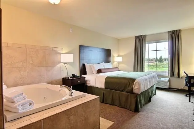 Suite, 1 King bed with Whirlpool, Non Smoking