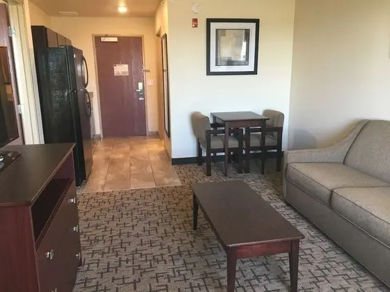 Süit, 1 En Büyük (King) Boy Yatak, Sigara İçilmez (Extended Stay - NO PETS)