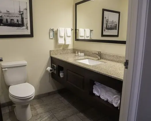 Oda, 1 En Büyük (King) Boy Yatak, Sigara İçilmez