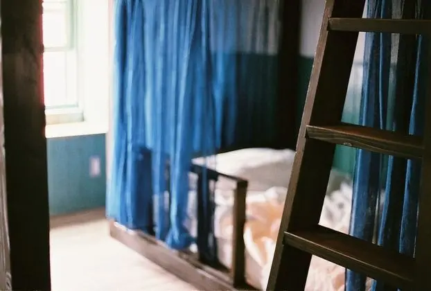 Ortak Ranzalı Oda, Sadece kadınlar için