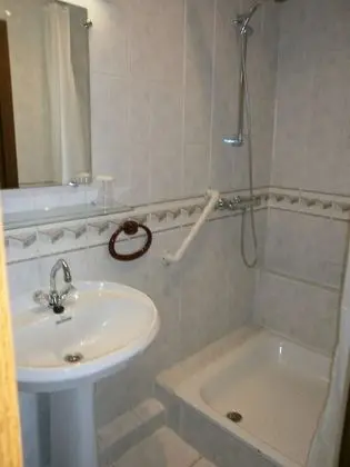 İki Ayrı Yataklı Oda, Özel Banyo