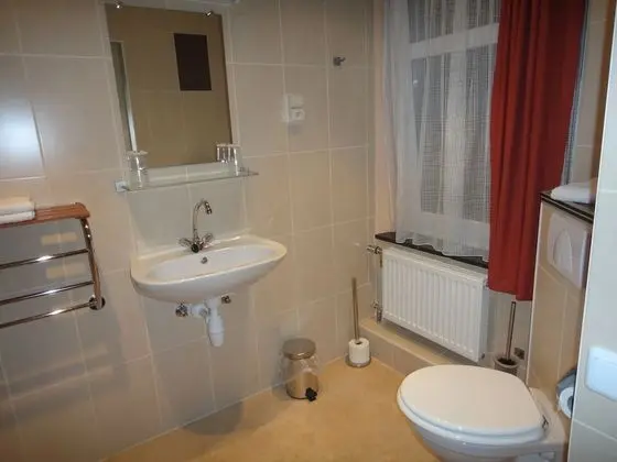 İki Ayrı Yataklı Oda, Özel Banyo
