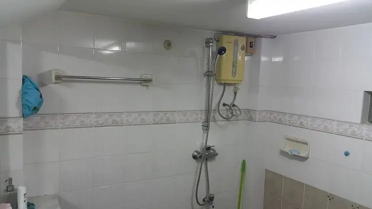 4 Beds Mixed Dormitory Room