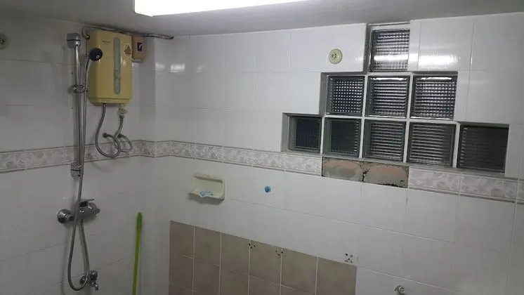 6 Beds Mixed Dormitory Room