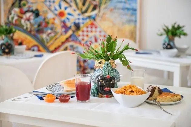 Deluxe Tek Büyük Yataklı Oda, Deniz Manzaralı